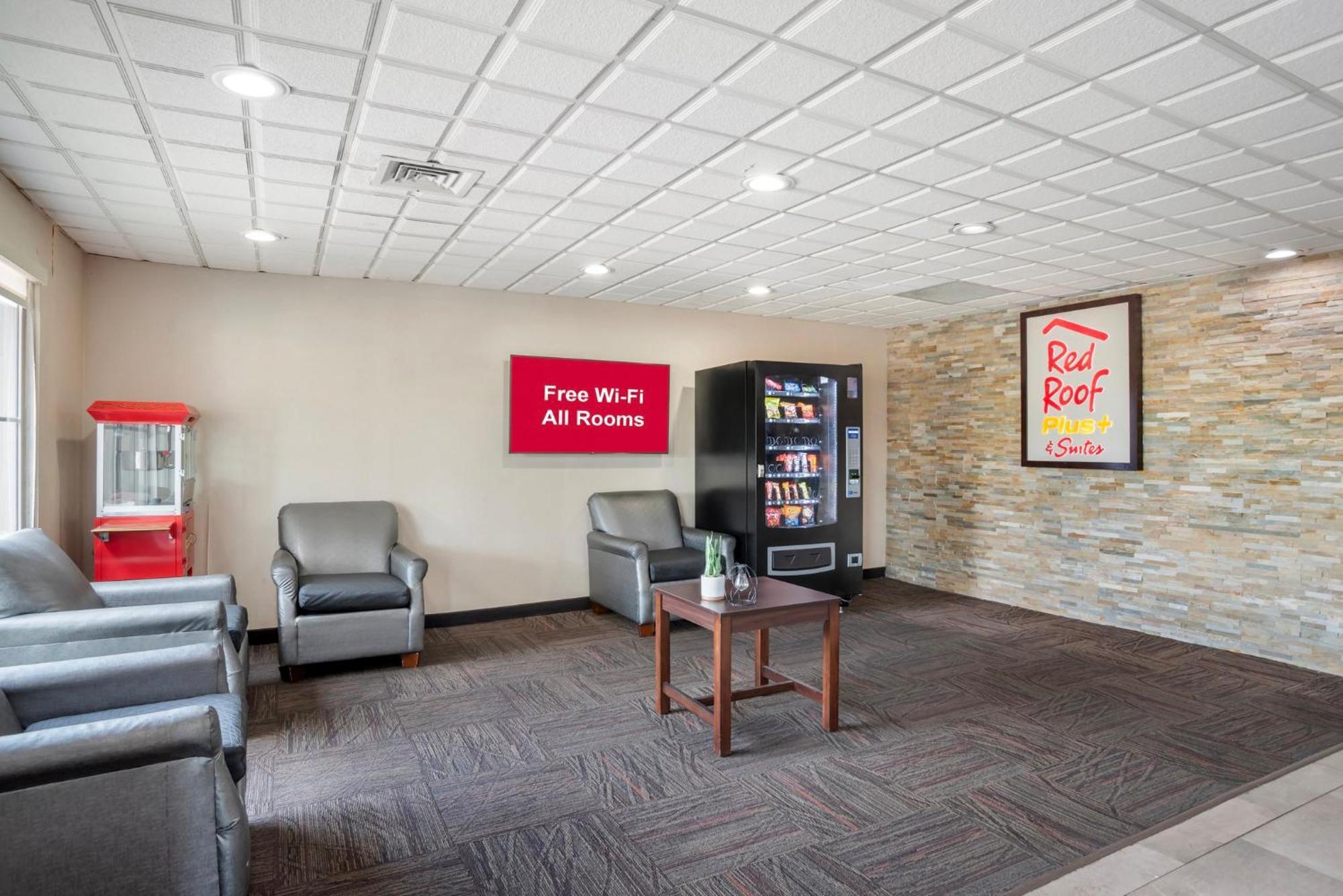 Red Roof Inn & Suites Vicksburg Exterior photo
