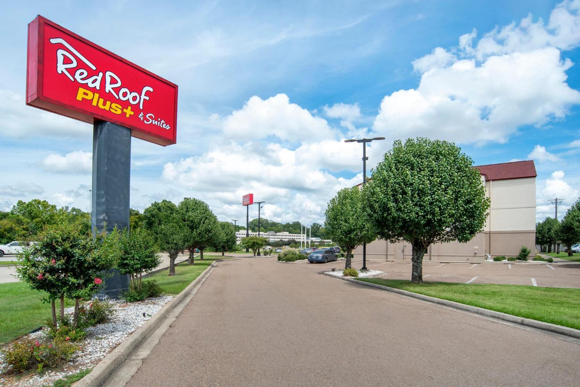 Red Roof Inn & Suites Vicksburg Exterior photo